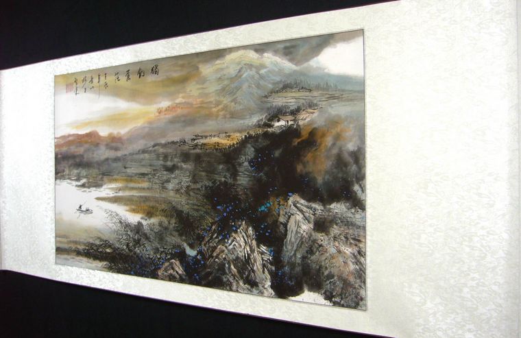 三尺水墨山水畫(huà)